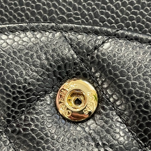 Chanel jumbo caviar gold hardware - Picture 8 of 16